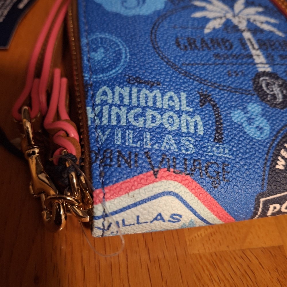 Dooney & Bourke X Disney Vacation Club 2022 Wallet / Wristlet - Picture 16 of 16